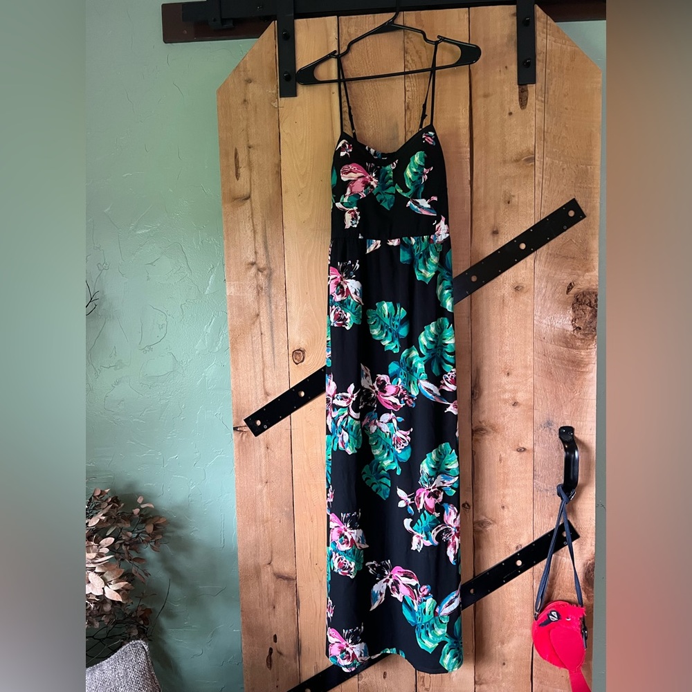 Sundress with monstera leaves